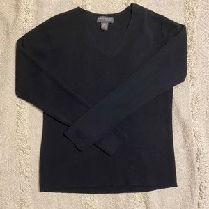 Banana Republic longsleeve v-neck sweater